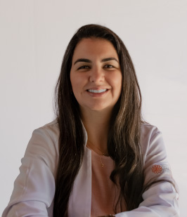 Dra. Glaucia Medeiros Ribeiro  